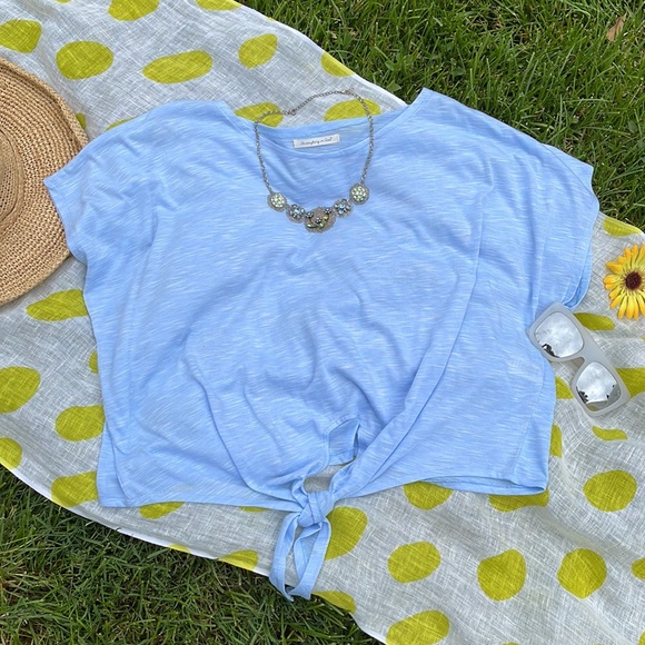 🌺 Do Everything in Love; Baby Blue Slight Cropped S/S Top w/Tie Front; Sz. XL! - Picture 2 of 10